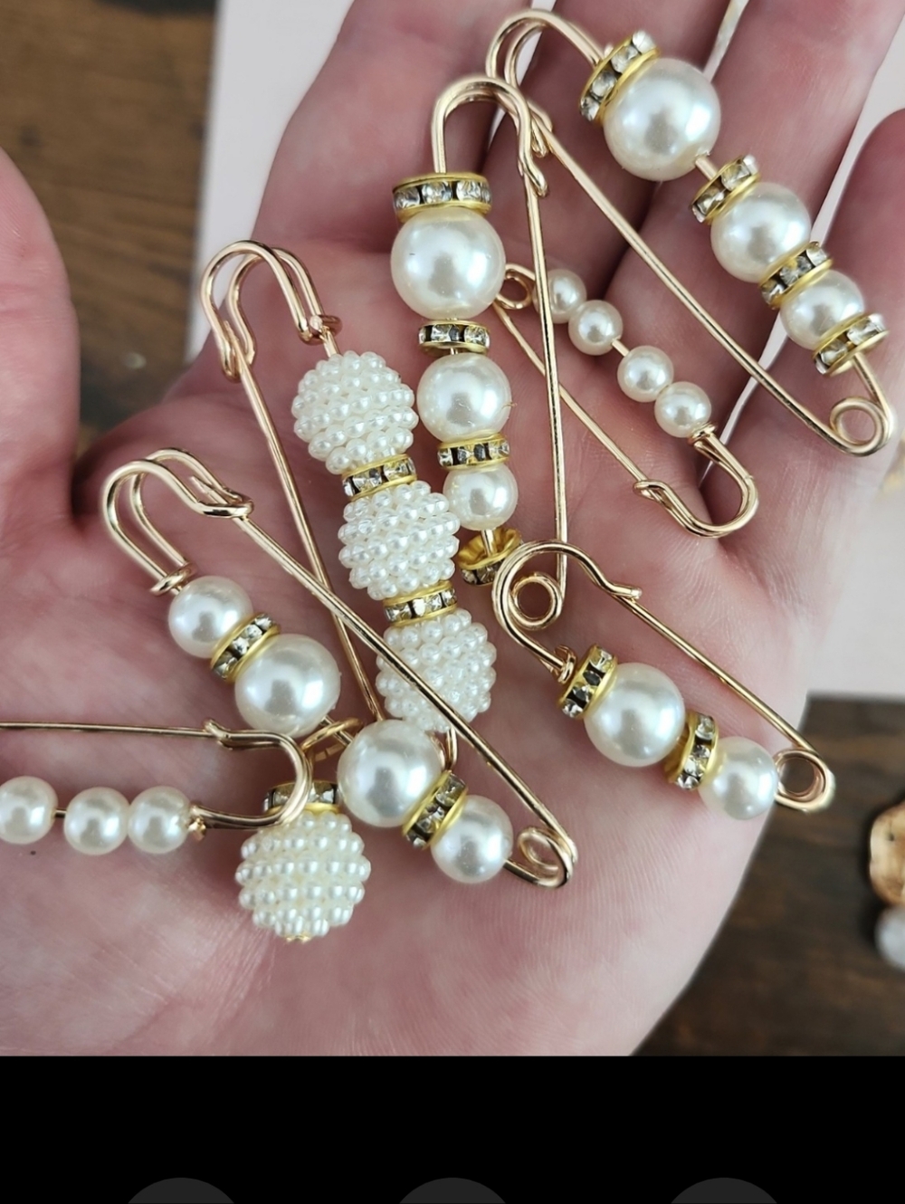 Brooch Kit- Build Your Own 55 Pc - Picture 6 of 7